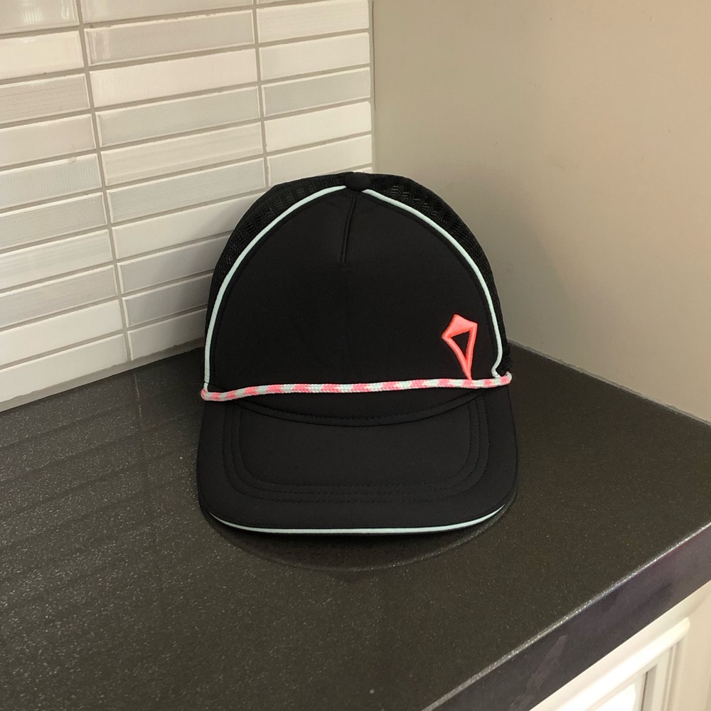 EUC Ivivva by Lululemon girl’s hat